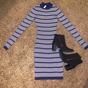 Long sleeve ribbed blue and white body con dress
